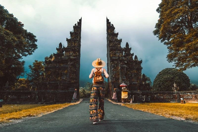 Destinasi Wisata Indonesia yang Menjaga Tradisi Alam
